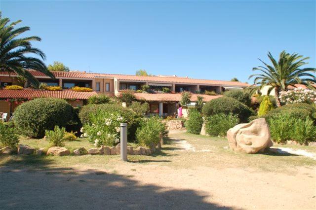 Residence Porto Coda Cavallo San Teodoro  Exterior photo